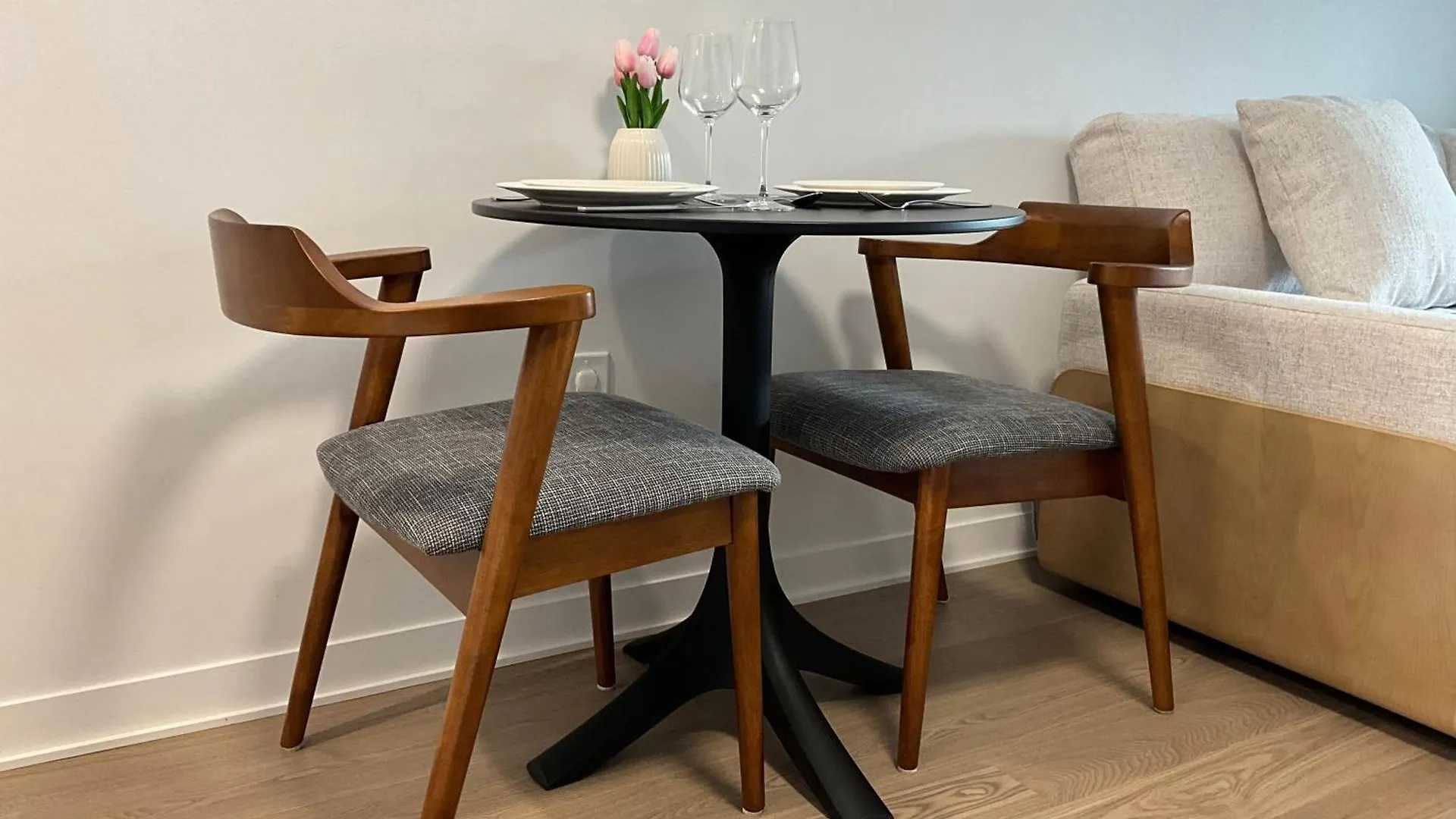 Studio Chic Au Coeur De Montreal, A Cote De Tout Apartment Montreal
