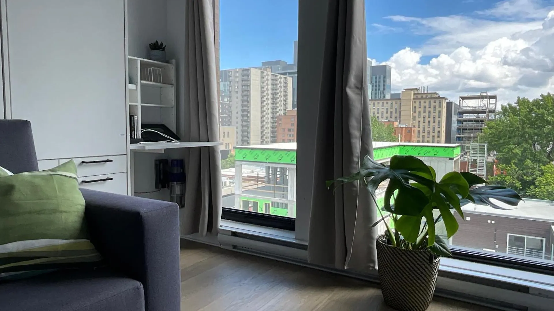 Apartment Studio Chic Au Coeur De Montreal, A Cote De Tout Canada